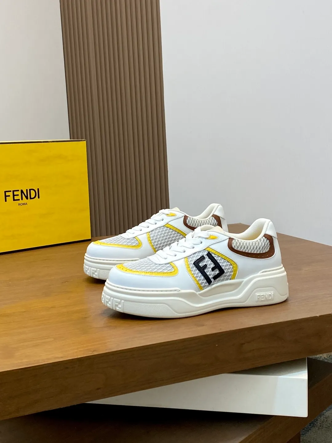 💰780 [FENDI] Fendi - high-end quality original order 🔍🔍🔍 casual sports shoes - Upper: 🔝 Nappa calfskin spliced breathable mesh injection molded brand logo plastic module - Lining: brand canvas - Outsole: ultra-light T men's shoes 💰R foam rubber; molded outsole - Ultra-high quality control · Fine workmanship: highlighted (high-end · extravagant · grade) -Size: 39-44 (38, 45, can be customized)